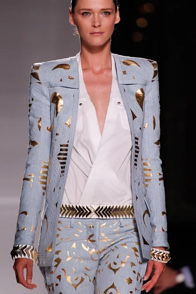 Look 61